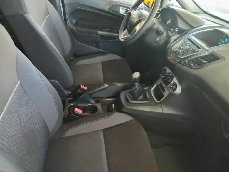 Ford - FIESTA 1.6 SE