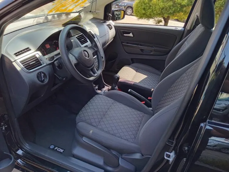 VW - VolksWagen - FOX 1.0 TREND