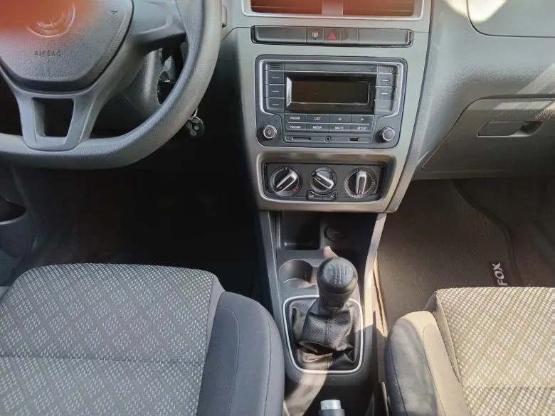 VW - VolksWagen - FOX 1.0 TREND
