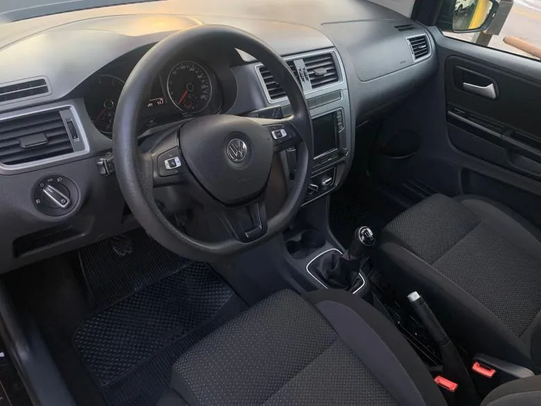 VW - VolksWagen - FOX 1.6 CONNECT