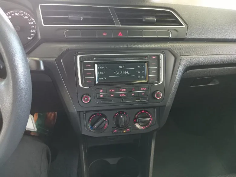 VW - VolksWagen - GOL 1.6 MSi