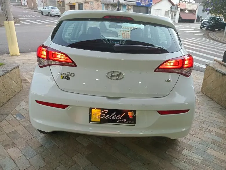Hyundai - HB20 1.6 OCEAN