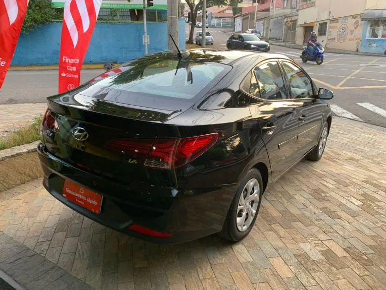 Hyundai - HB20S VISION 1.6 AUT