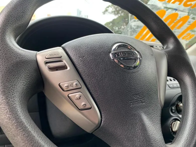 Nissan - MARCH SV 1.0 FLEX